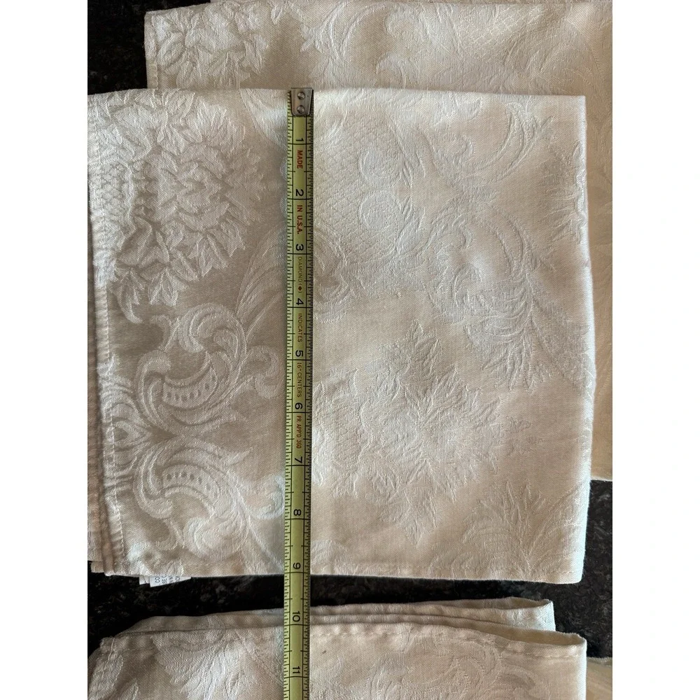 Vintage W-C Designs Cream Damask Table Linen Set - 2 Runners & 10 Napkins Y2K